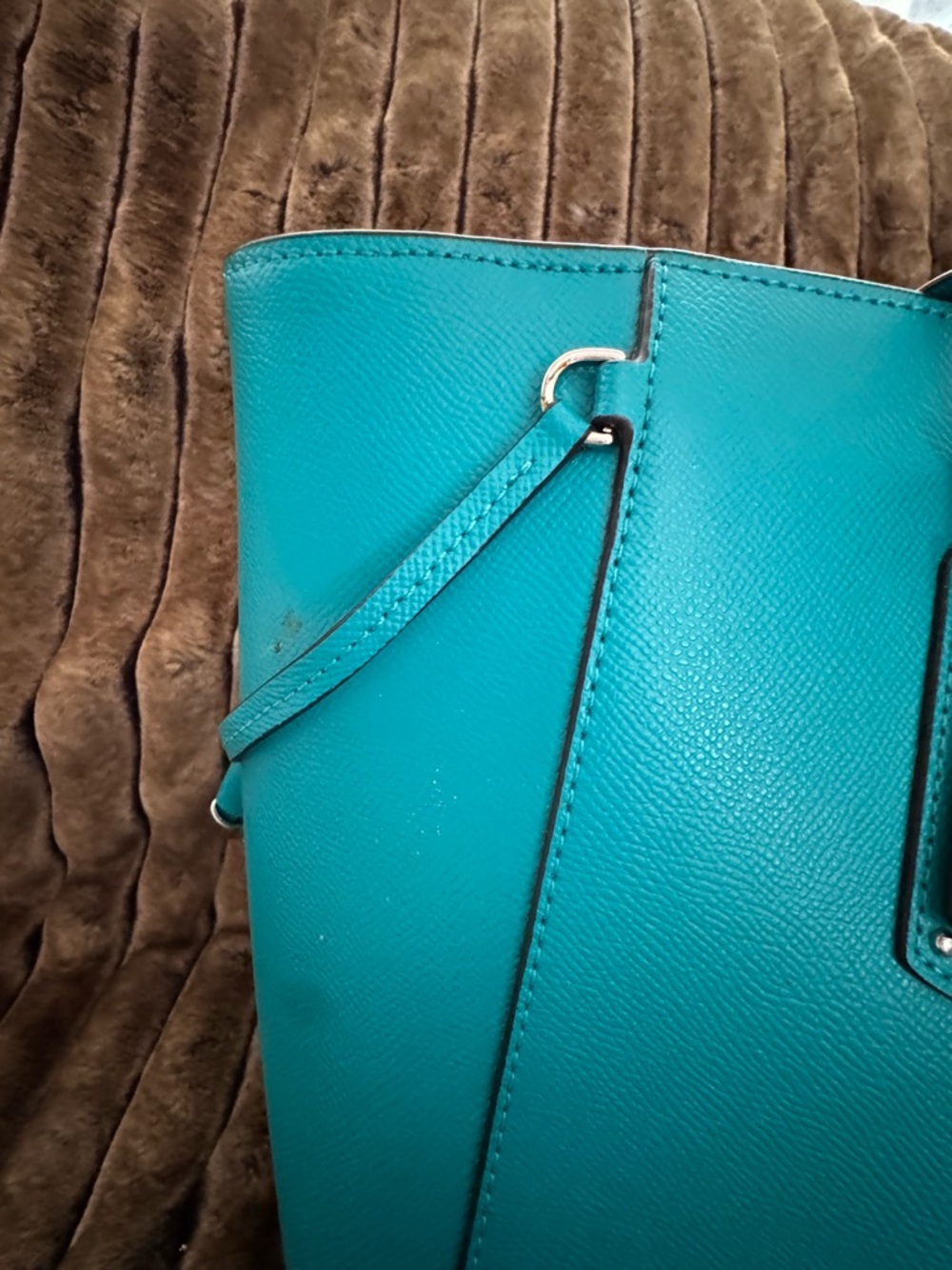 Michael Kors Turquoise Saffiano Tote with Matching Wristlet - Picture 5 of 6